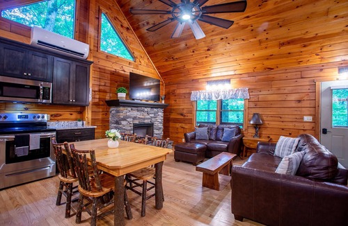 Loudonville House | Pine Ridge Cabin - Secluded Cabin with Hot Tub