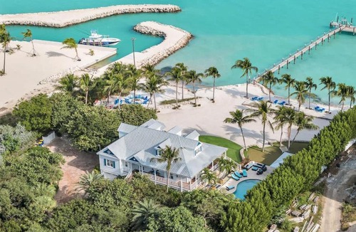 Islamorada House | Pineapple Beach