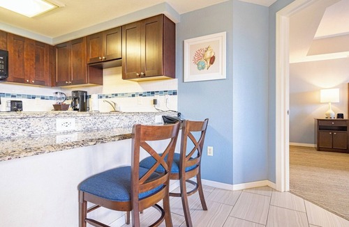 Pompano Beach Resort | Pompano Beach | Island Vibe Retreat | Pool + Beach | 2BR