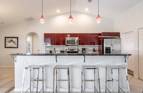 Cape Coral House | Private Beach and kayaks ~Sleeps 10- Heated Pool- Villazo Ann - Cape Coral - Roelens Vacations