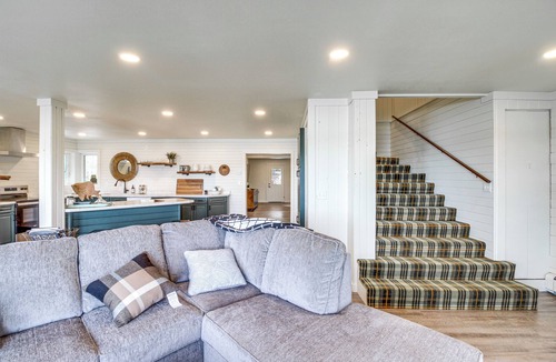 Brainerd Cottage | Private Beach: Lakefront Escape in Brainerd!