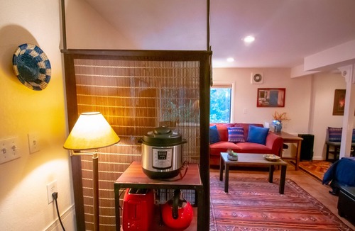 Edmonds House | Private Edmonds Studio Apartment