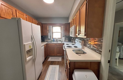 Mentor House | Private home, large yard, easy and close access to two major interstates