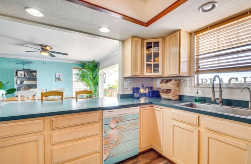 Spring Hill Cottage | Private Pool & Dock: Old Florida Waterfront Home