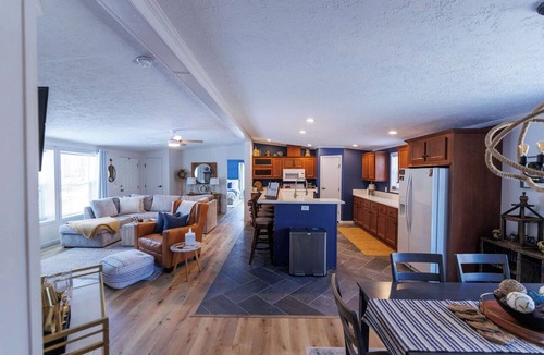 Baileys Harbor House | Private, Updated Baileys Harbor Home: The Roost