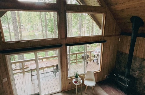Mason County Cabin | Private Waterfront Cabin on Lake: Cloudloft Cabin