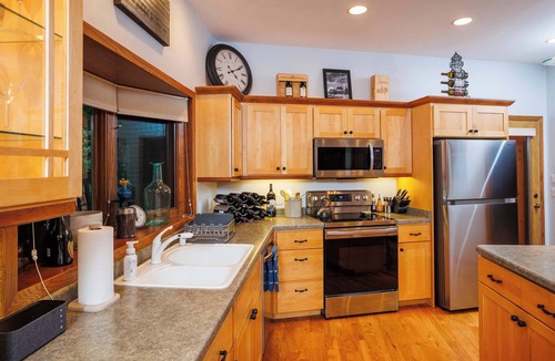 Egg Harbor Cabin | Private, Wooded Lot - Sleeps 10 - Asher Manor