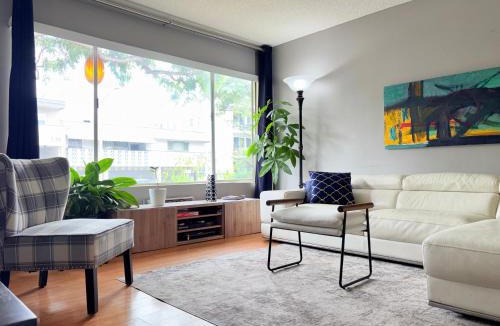 Los Angeles Bed & Breakfast | Proper Stays at Melrose - West Hollywood Premium M suite