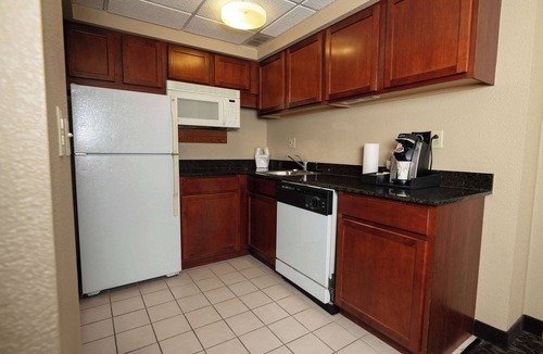 Mansfield Hotel | Quality Inn & Suites Downtown Mansfield