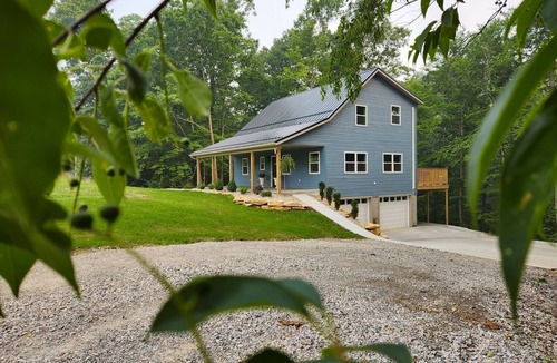 Fresno Cabin | Quiet cabin 30 min from wineries, restaurants, Sugar Creek & Walnut Creek.