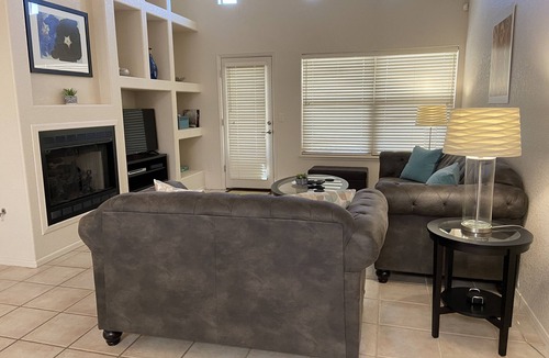 Las Cruces House | Quiet neighborhood with stunning views of the Organ Mountains.