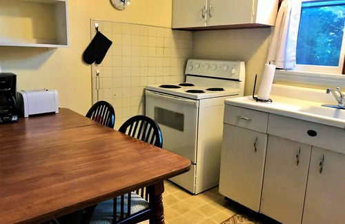 South Rehoboth Apartment | REDUCED almost 50% July 11-18 & July 18-25! Book NOW!