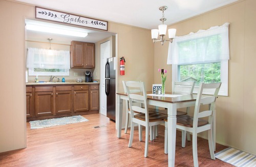 Loudonville House | Relax on the Mohican River - Riverside Home on 1.3 Acres