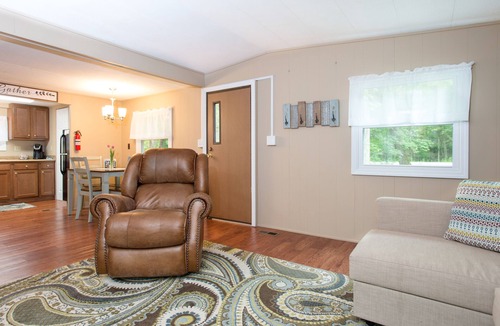 Loudonville House | Relax on the Mohican River - Riverside Home on 1.3 Acres