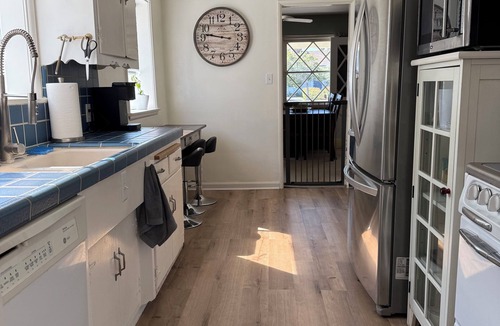 Sunset Park House | Relaxing 3-bedroom house with AC in Santa Monica