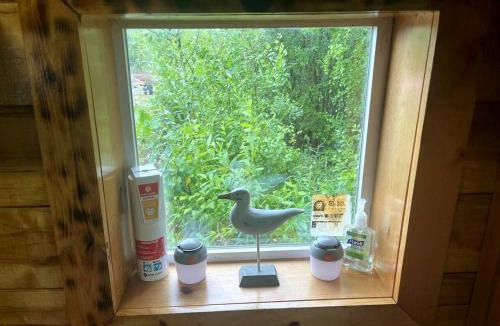 Houston House | Relaxing Rustic Cabin Retreat, Dry Cabin Experience And Year Round Fishing Fun in Houston, Alaska