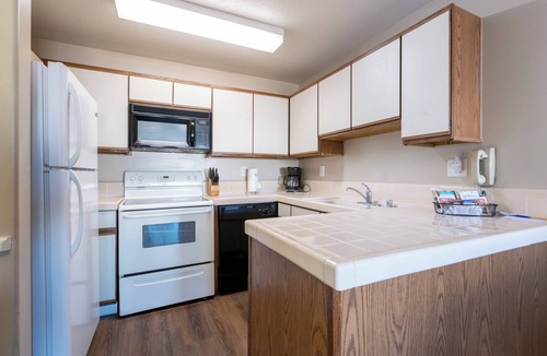Capistrano Beach Hotel | Relaxing Stay! Private Balcony, Full Kitchen, Outdoor Pool