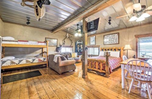 Perrysville Apartment | Renovated Bunkhouse on 12-Acre Horse Farm!