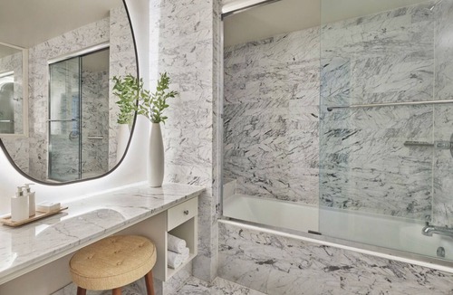 Downtown House | Revel In The Lap of Luxury! 4 Ocean View and Pet-friendly Units, Outdoor Pool