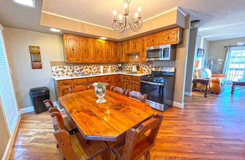 Marietta Apartment | River Port | 3 Bed Condo Waterfront on Ohio River