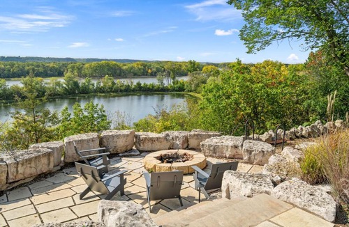Hager City House | Riverfront Inn