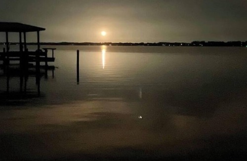 Rockledge House | Riverview 2/1 w/dock & fenced yard-pets stay free