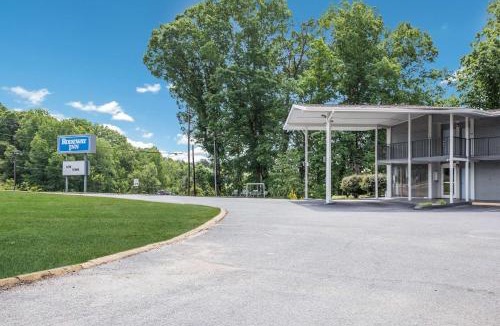 Northlake Hotel | Rodeway Inn Anderson North - Clemson