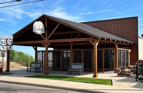 Berlin Apartment | Romantic Getaway with Private Patio and Hot Tub on Main Street - Magnolia Suite