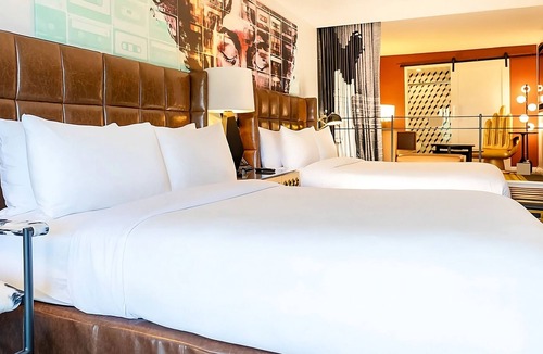 Norma Triangle Hotel | Rooftop Pool & Lounge, Steps to Sunset Strip, Dining & Beverly Hills Attractions