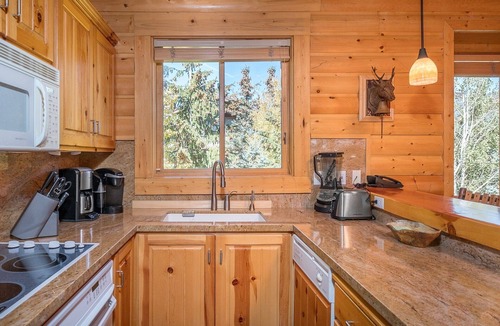 Deer Valley Condo | Rustic Elegance: Park City/Silver Lake Village/Upper Deer Valley