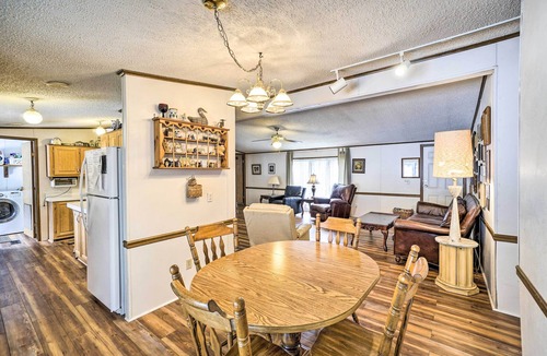 Sugar Grove House | Rustic Family Home + Acreage ~ 20 Mi Hocking Hills