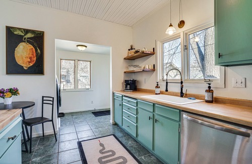 Summit - University House | Saint Paul Vacation Rental Near Shopping & Dining!
