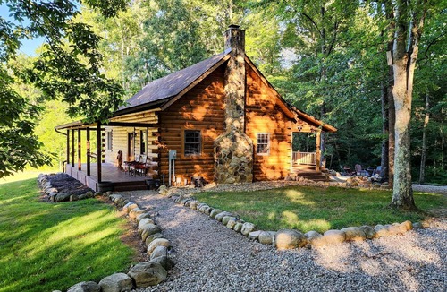 Nelsonville Cabin | Secluded cabin on 16 acres! New hot tub and king bed.