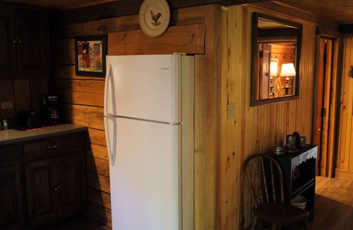 Old Washington Cabin | Secluded Hot Tub Cabin in the Heart of Southeast Ohio