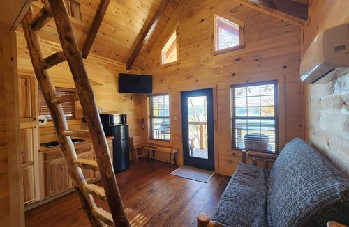 Scio Cabin | Sequoia/Lakeview 4-6 Person Midsize Cabin