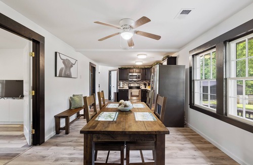 Wellford House | Serene 7+ Acre Countryside Home W/Cows