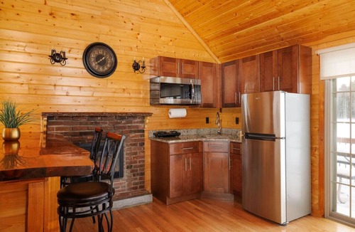 Bethlehem Cabin | Serene Lakefront Cabin