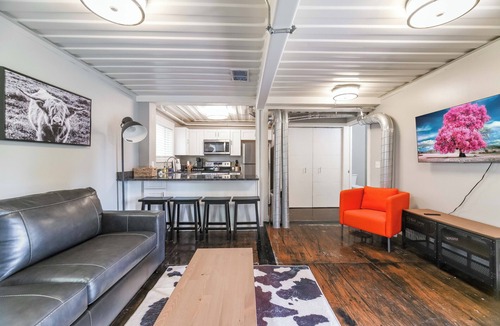 Marysville Apartment | Shipping Container/Marysville-Dublin/golf/pets ok