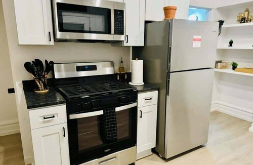Short North House | Short North - King Bed - Convention - Free Parking