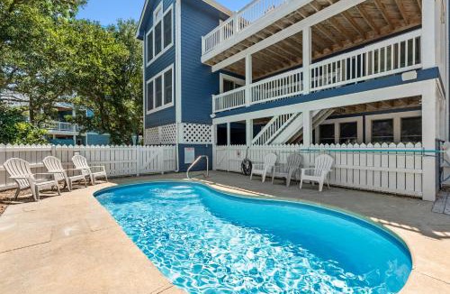 Corolla House | Sidebar
