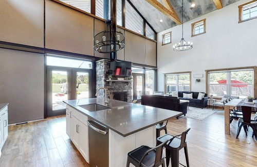 Senecaville House | Some Kind of Wonderful: Escape Near Seneca Lake