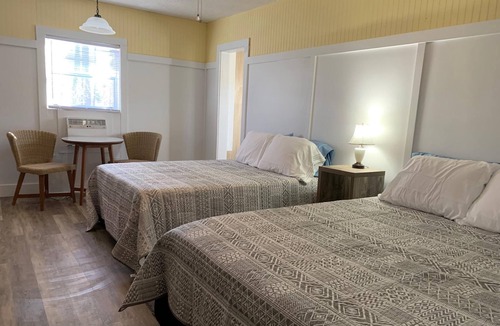 Cape San Blas Cabin | SOUTH COTTAGE Nice and Quiet Cabin, No Crowds Just Simple and Beautiful