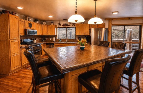 Cloudcroft Ski Chalet | Spacious 4BR Game Room Views