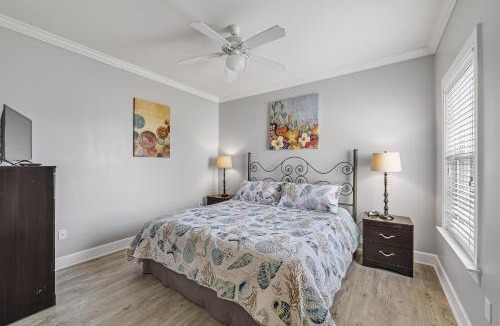 Foley Apartment | Spacious Condo minutes from the Beach and Foley Outlets