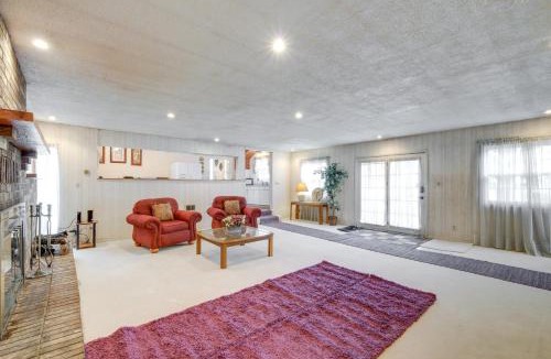 Bedford Apartment | Spacious Studio - 5 Mi to MGM Northfield Park!