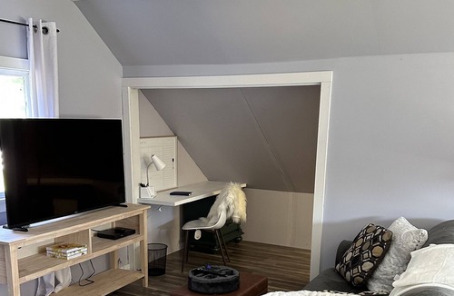 Sanbornville Apartment | Spacious studio on a beautiful working horse farm