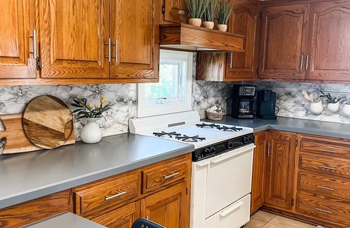 Fredericksburg Other | "Stay Awhile" at Weaver's Modern Farmhouse!
