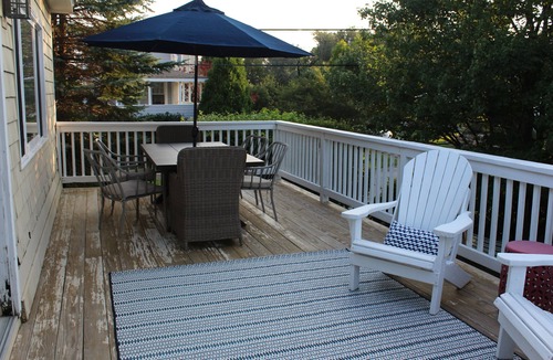 Hampton House | Steps to the beach - perfect