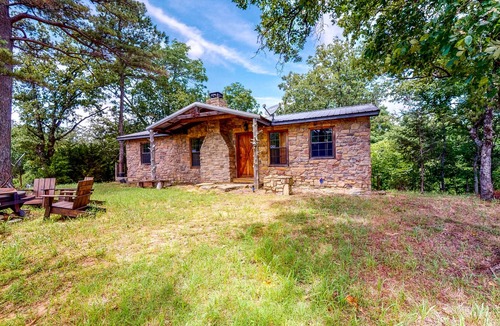 Stringtown House | Stone Cabin with a Pond & Water Access - Firepit, Dog-Friendly