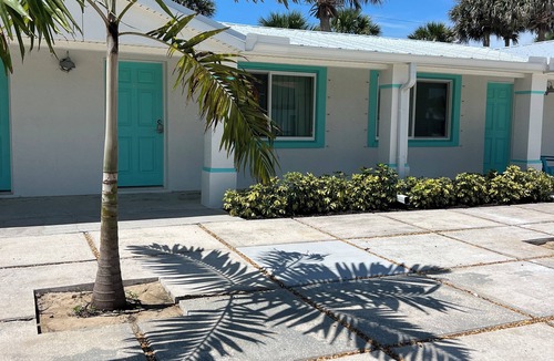 Averill Farms Apartment | Studio with kitchen and steps from beach access steps in Melbourne Beach Florida